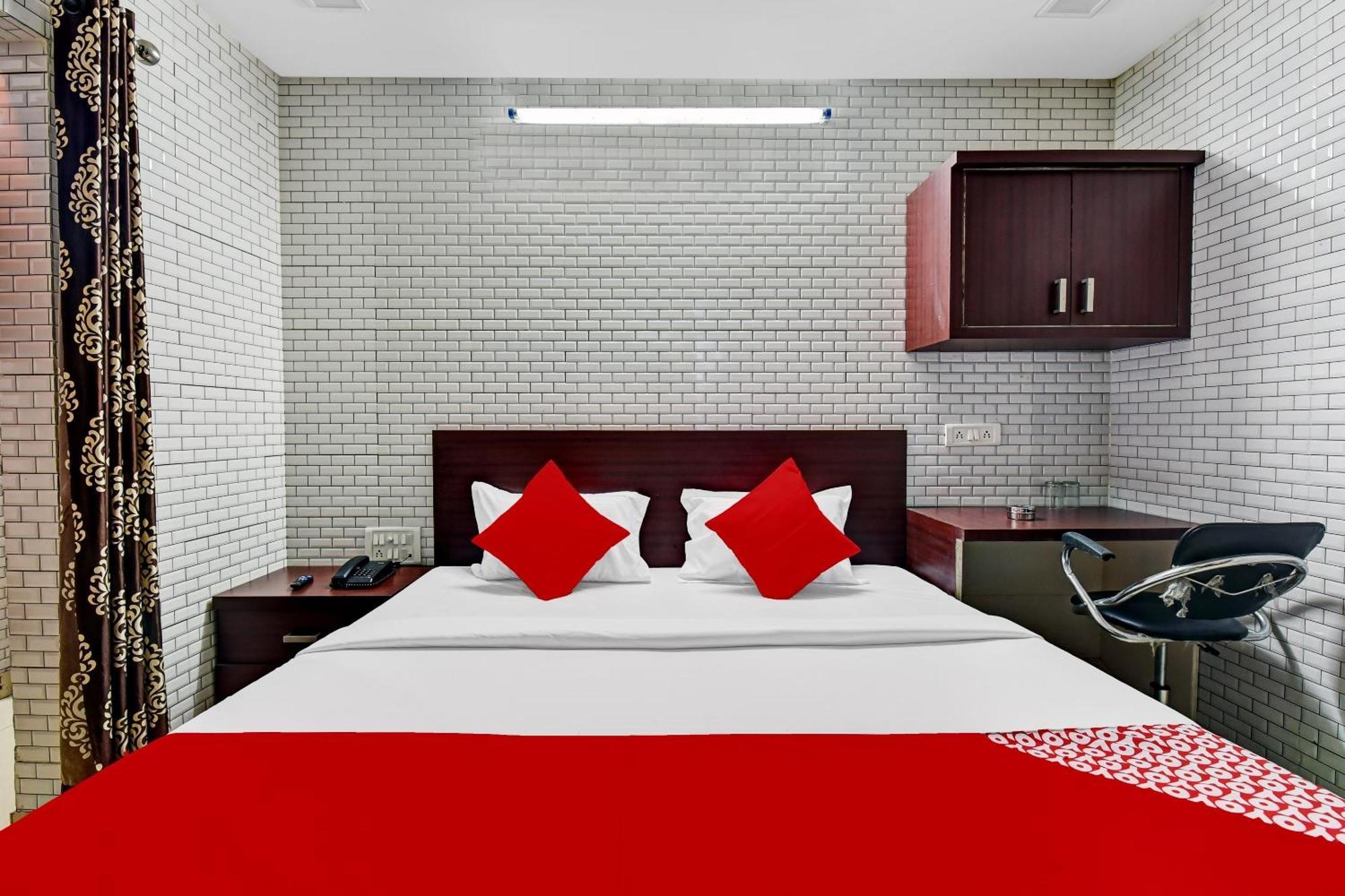 Hotel O Eleven Hotel & Banquet Kota  Luaran gambar
